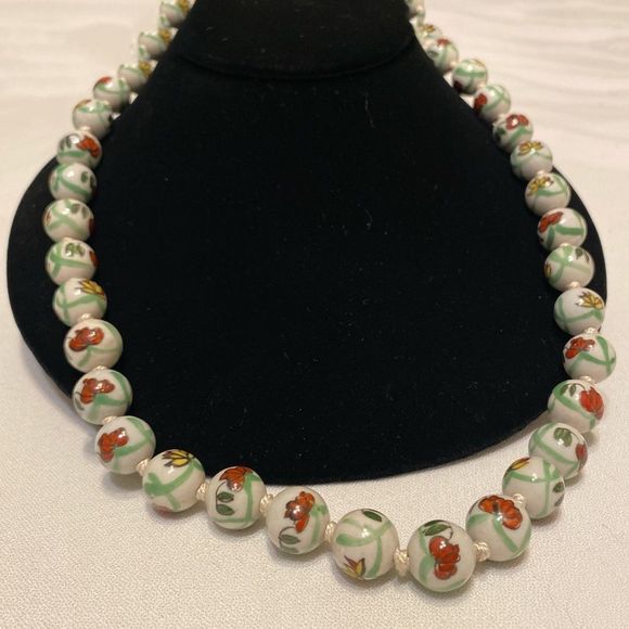 Vintage Hand Painted Bead Necklace - Picture 7 of 14